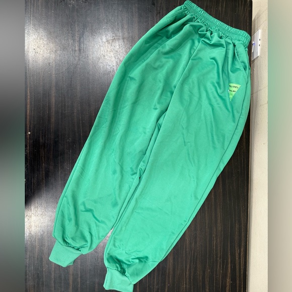 Boy's 2-Piece Beanie Bear Crew Neck Sweatshirt & Trendy Pants - Picture 9 of 14